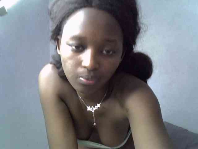 ExoticKiara1 webcam