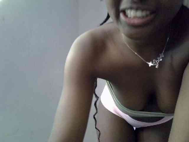 ExoticKiara1 webcam