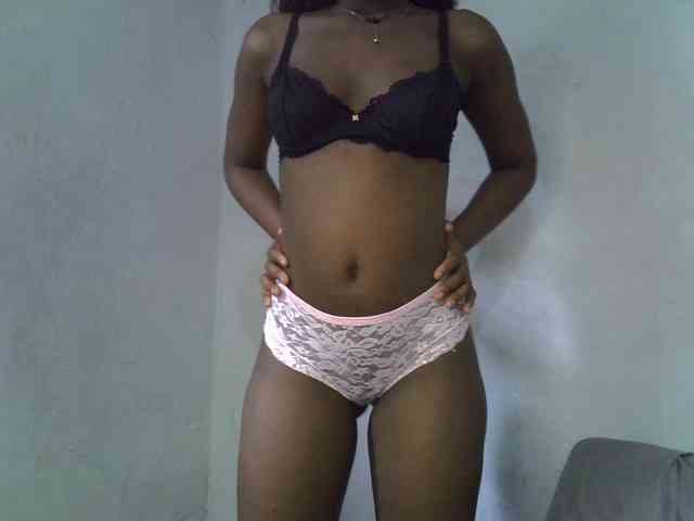 ExoticKiara1 webcam