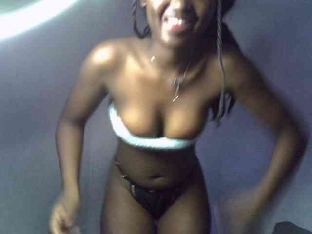 ExoticKiara1 webcam