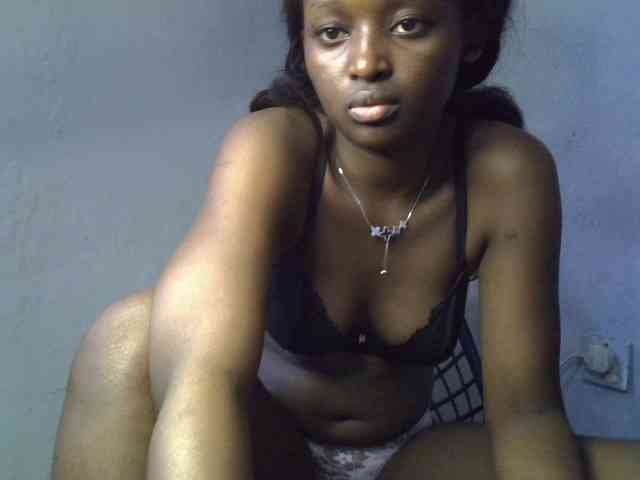 ExoticKiara1 webcam