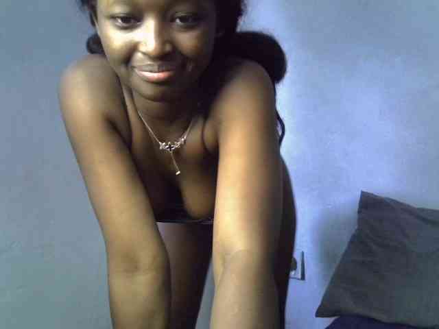 ExoticKiara1 webcam