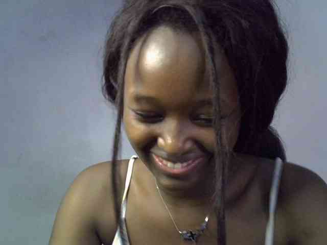 ExoticKiara1 webcam