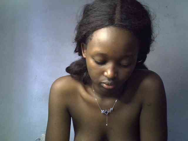 ExoticKiara1 webcam