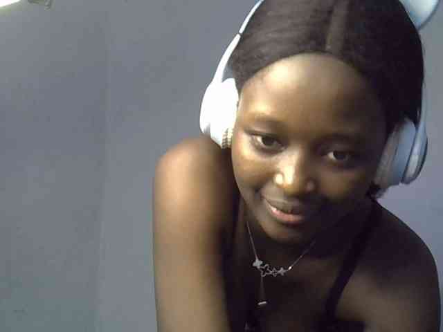 ExoticKiara1 webcam