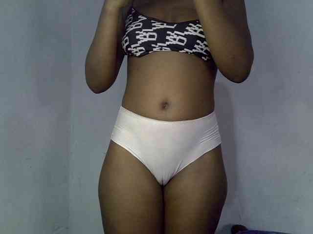 ExoticKiara1 webcam