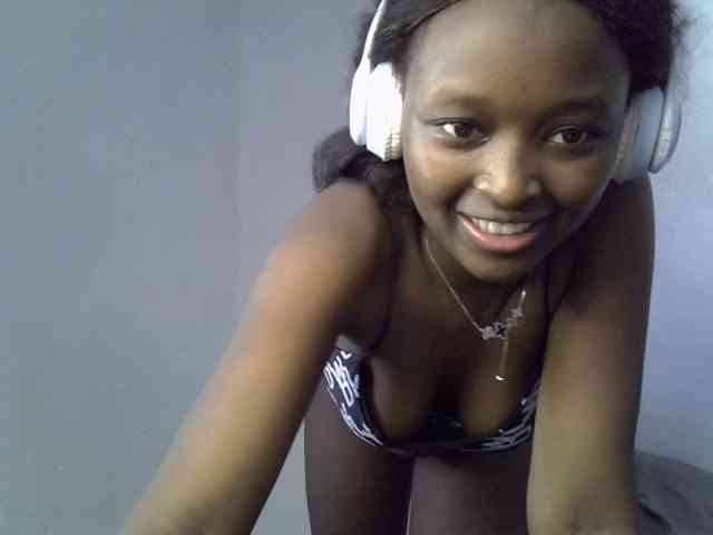 ExoticKiara1 webcam