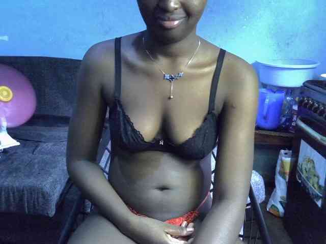 ExoticKiara1 webcam