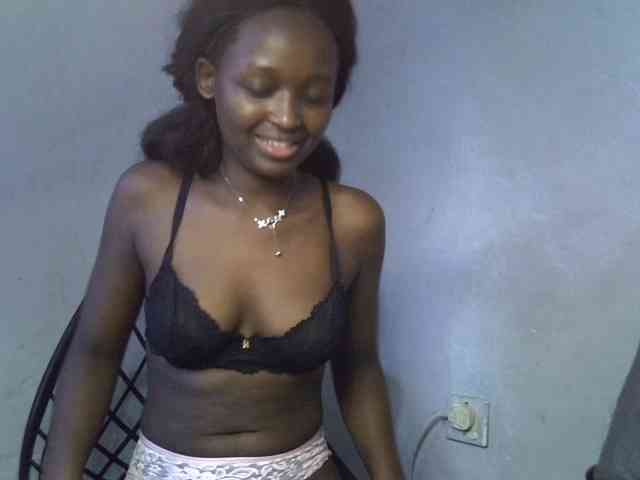 ExoticKiara1 webcam