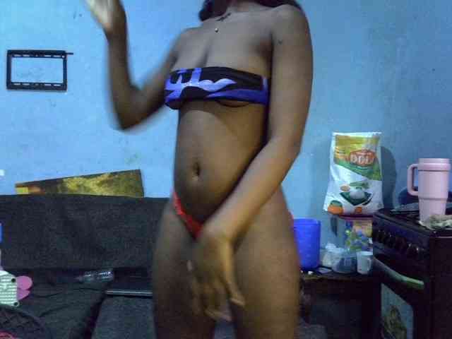 ExoticKiara1 webcam