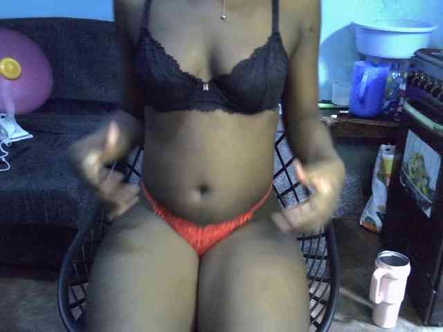 ExoticKiara1 webcam