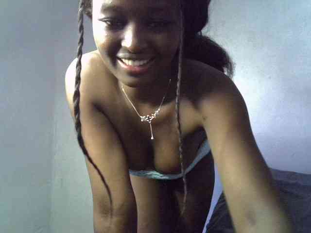 ExoticKiara1 webcam
