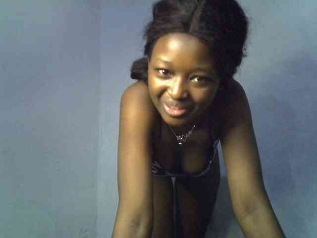 ExoticKiara1 webcam