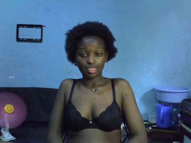 ExoticKiara1 webcam