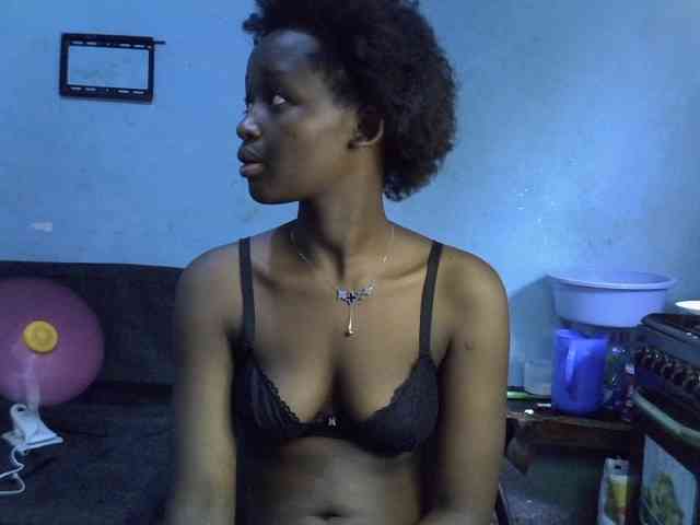 ExoticKiara1 webcam