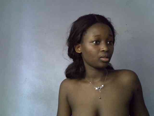 ExoticKiara1 webcam