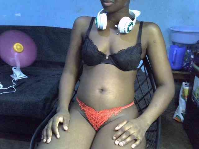 ExoticKiara1 webcam