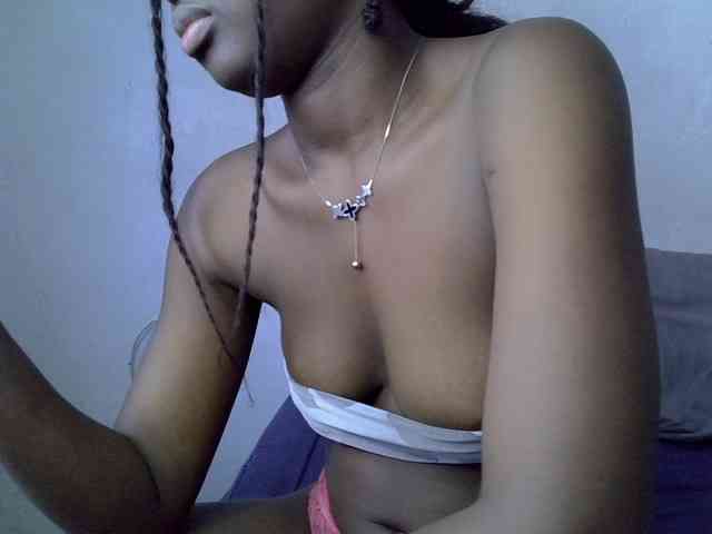 ExoticKiara1 webcam