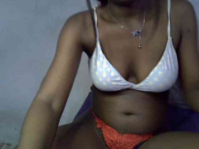 ExoticKiara1 webcam