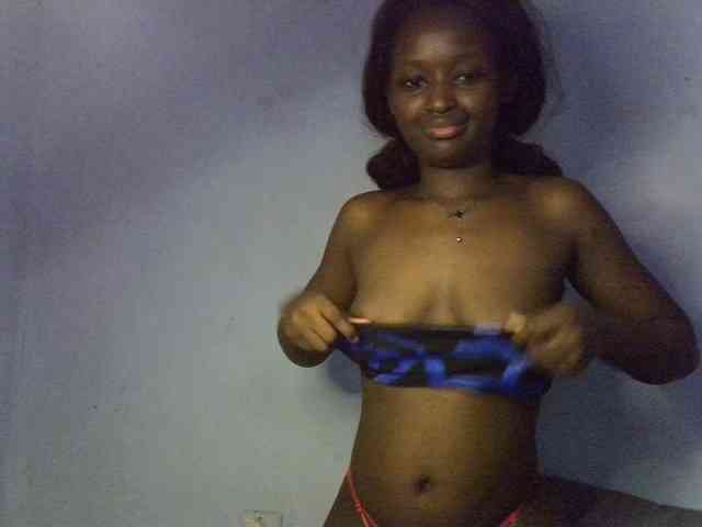 ExoticKiara1 webcam