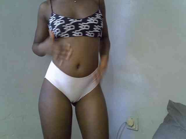 ExoticKiara1 webcam