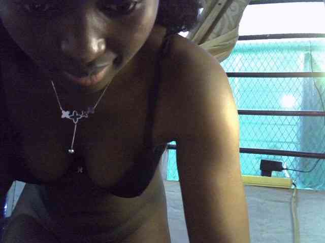 ExoticKiara1 webcam