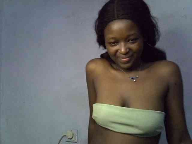 ExoticKiara1 webcam