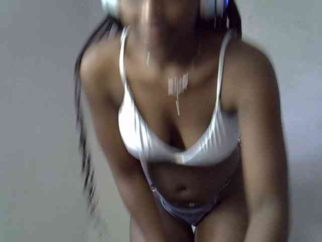 ExoticKiara1 webcam