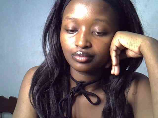 ExoticKiara1 webcam