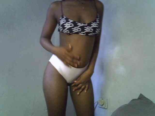 ExoticKiara1 webcam
