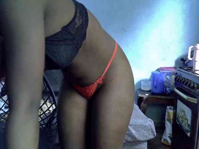 ExoticKiara1 webcam