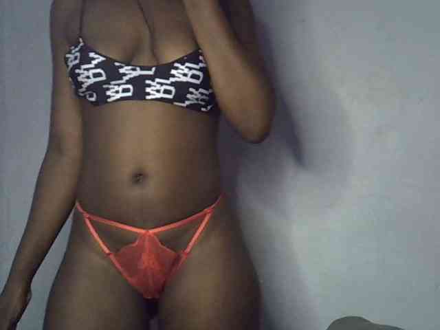 ExoticKiara1 webcam
