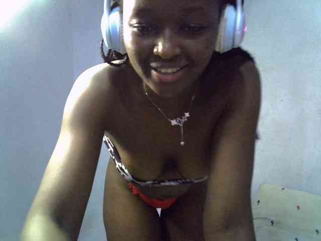 ExoticKiara1 webcam