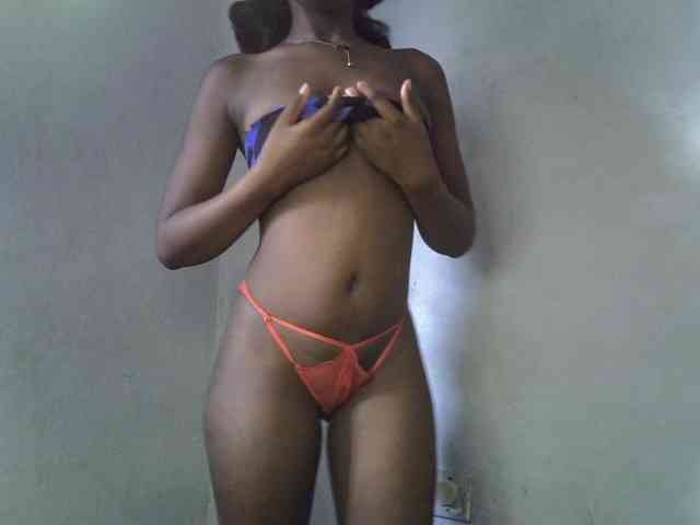 ExoticKiara1 webcam