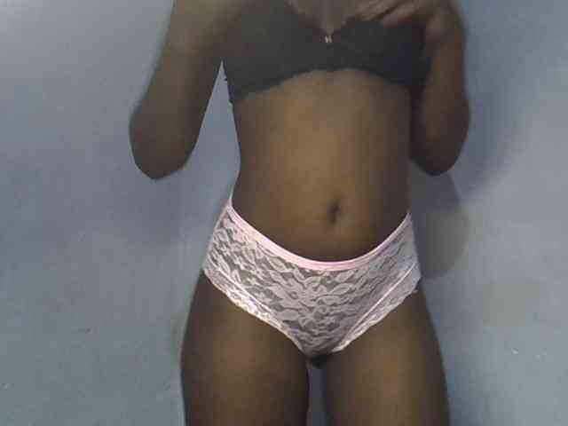 ExoticKiara1 webcam