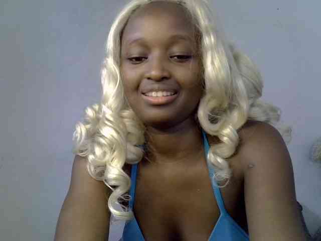 ExoticKiara1 webcam