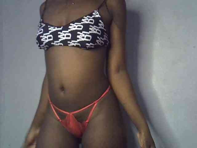 ExoticKiara1 webcam
