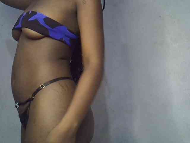 ExoticKiara1 webcam