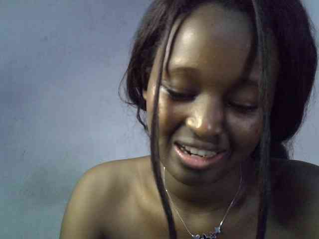 ExoticKiara1 webcam
