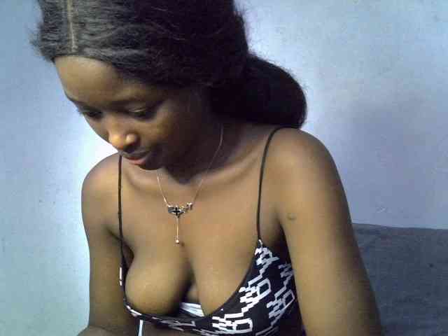 ExoticKiara1 webcam