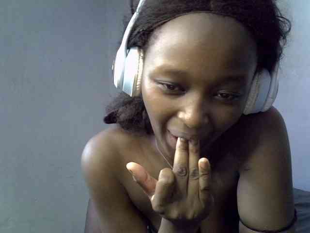 ExoticKiara1 webcam