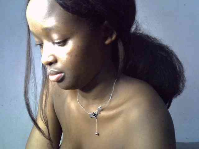 ExoticKiara1 webcam