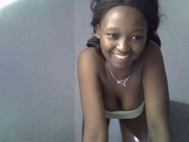 ExoticKiara1 webcam