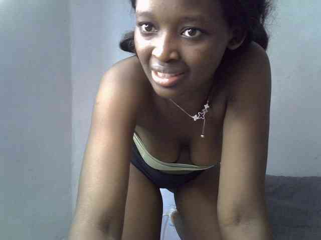 ExoticKiara1 webcam
