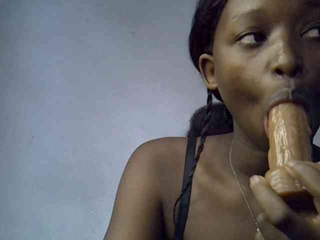 ExoticKiara1 webcam