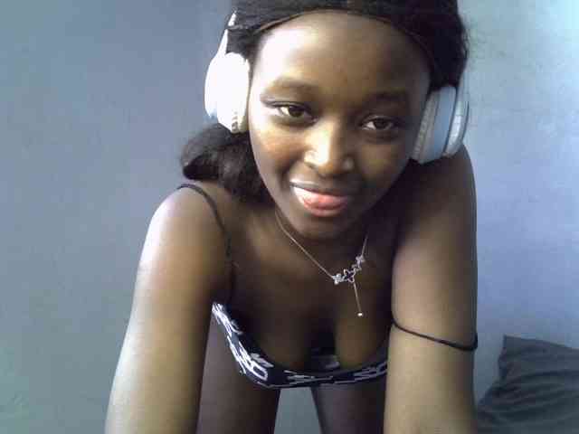 ExoticKiara1 webcam