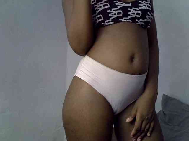 ExoticKiara1 webcam