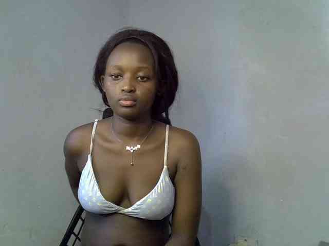 ExoticKiara1 webcam