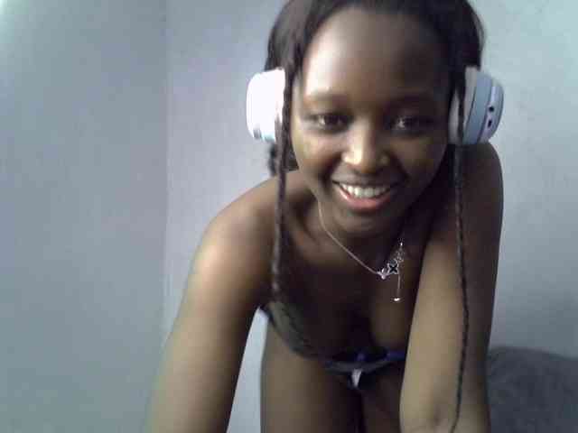 ExoticKiara1 webcam