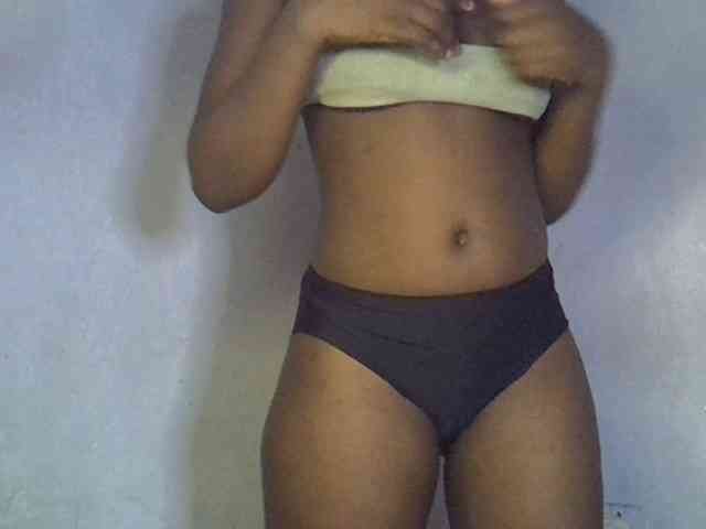 ExoticKiara1 webcam